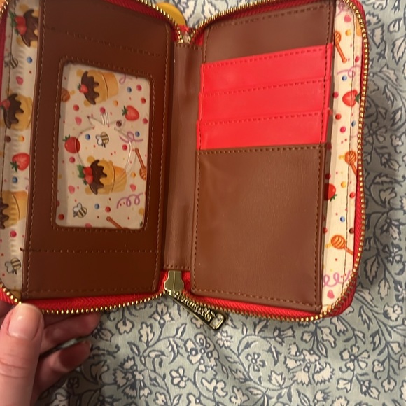 NWOT-Loungefly Winnie the Pooh wallet with ice cream cone - Picture 3 of 7
